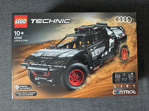 NEW Lego Technic Audi RS Q e-tron (1 foto / 2)