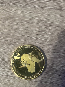 Eesti meenemedal (2 foto / 2)