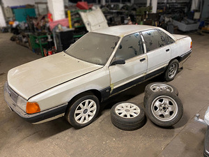 Audi 100 C3 Quattro 2.2T projekt (7 foto / 14)