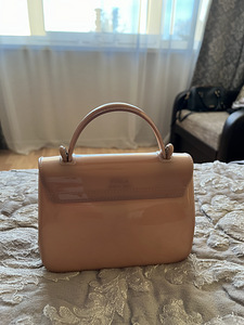 Furla резиновая сумочка оригинал (2 фото из 4)