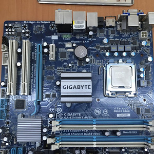 Motherboard EG41MFT-US2H (1 foto / 1)