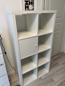 IKEA KALLAX riiul koos uksega (5 foto / 5)