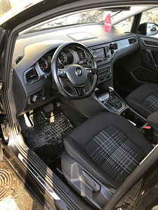 VOLKSWAGEN GOLF SPORTSVAN LOUNGE (7 foto / 15)