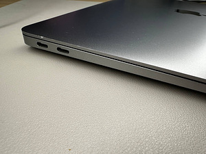 Apple Macbook Air 13" 2020, M1 8GB 256GB (4 foto / 5)