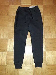 Nike Tech fleece (2 фото из 6)