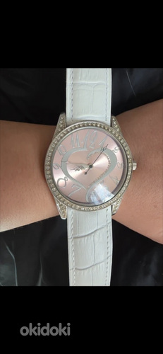 Roosa värvi Heart Design kellad, 44 mm — uus valge rihm