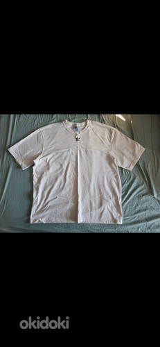 Uus Adidas Originals T-särk, kahvatu virsik/beez