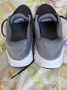 Originaalsed Nike Revolution 7 tossud — Suurus 46 (30 cm) (6 foto / 8)
