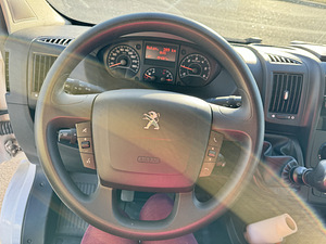 Müüa väikebuss Peugeot Boxer (7 foto / 10)