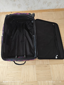 Продам чемодан в хорошем состоянии (5 фото из 5)