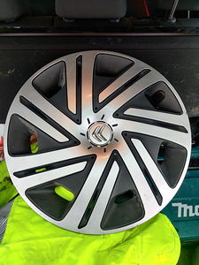 Ilukilp Citroen Berlingo R15 (1 foto / 2)