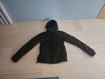 Продается как новая куртка для мальчиков к/с Superdry XS