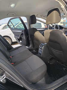 Skoda Octavia 1.0 85kW (6 foto / 15)
