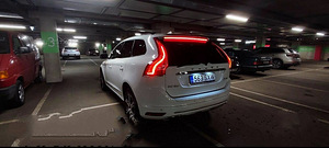 Вольво ХС60 2.0 TDI 133 KW (5 фото из 13)