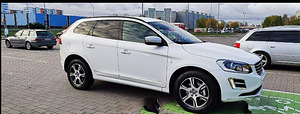 Вольво ХС60 2.0 TDI 133 KW (11 фото из 13)