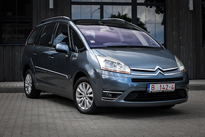 Citroen C4 Grand Picasso (2 foto / 15)