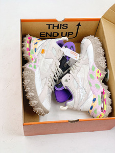 Off-White Nike Air Terra (1 foto / 8)