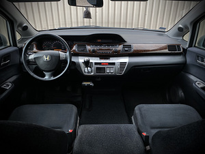 Honda (7 foto / 13)