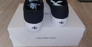 T-särk Calvin Klein Jeans r.40 (5 foto / 5)