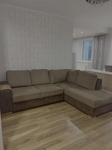 Müüa suur nurgadiivan magamisfunktsiooni ja pesukastiga (1 foto / 5)