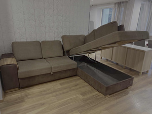 Müüa suur nurgadiivan magamisfunktsiooni ja pesukastiga (5 foto / 5)