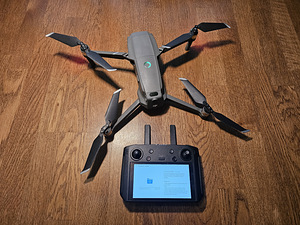 DJi Mavic 2 Pro + 6 batts + Smart Controller + extras (4 foto / 5)