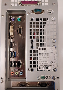Материнская плата Gigabyte (2 фото из 3)