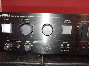 Yamaha c4 пред.усилитель (3 фото из 3)