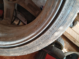 275/40 20 m+s (1 foto / 4)