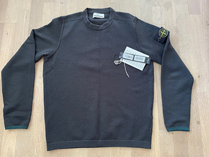 Stone Island pullover (tavahind 355 EUR) (1 foto / 5)