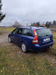 Volvo V50 (2 фото из 7)