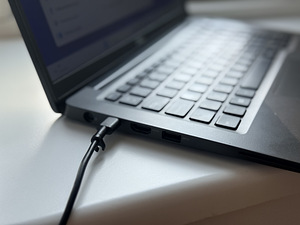 Dell Latitude 7400 Carbon i7/16GB/512GB/Win11 (7 foto / 7)