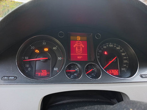 Vw Passat B6 1.9 TDI (10 foto / 14)