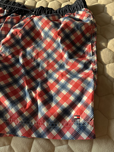 Tommy Hilfiger (2 фото из 4)