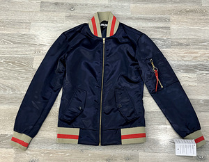 Uus CHRLDR 100% Satin Bomber (XS) (2 foto / 3)