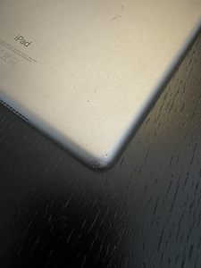 iPad 6 gen 128Gb+Cellular (6 фото из 10)