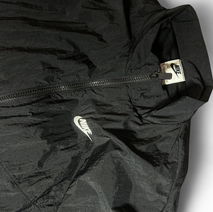 Nike tuulejakk S (2 foto / 2)