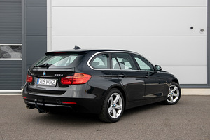 BMW 335 xDrive 3.0 R6 230kW (4 foto / 14)