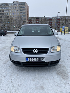 Продам Volkswagen Touran (2 фото из 11)