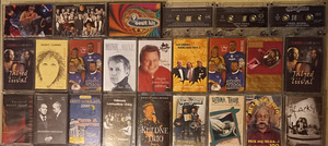 Кассеты, CD, DVD. (3 фото из 6)