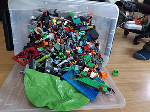 Коллекция конструкторов Lego (1 фото из 3)