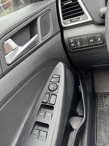 Hyundai Tucson (5 фото из 10)