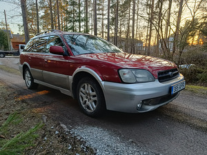 Subaru Legacy Outback 2.5 115kw TÜV 03.2024 (1 foto / 11)