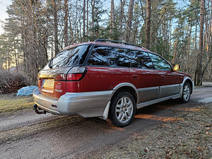 Subaru Legacy Outback 2.5 115kw TÜV 03.2024 (4 foto / 11)