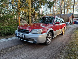 Subaru Legacy Outback 2.5 115kw TÜV 03.2024 (6 foto / 11)