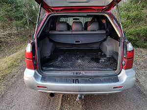 Subaru Legacy Outback 2.5 115kw TÜV 03.2024 (11 foto / 11)