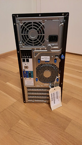 HP ProLiant ML310e Gen8 Server / Lauaarvuti (2 foto / 5)