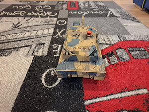 Müüa tanke raadio teel (8 foto / 10)