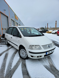 VW Sharan 4x4 1.9 diisel 6-manuaal (2 foto / 8)