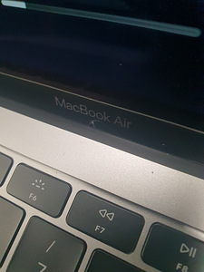 Apple Macbook Air 2018 Space Gray (4 foto / 7)